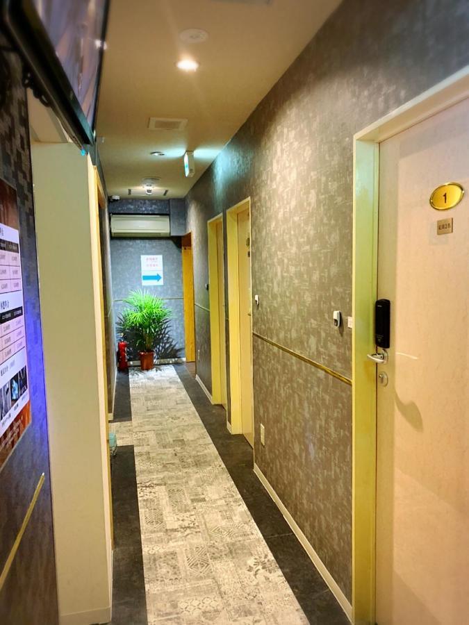誠家　Makoto Hostel Tokió Kültér fotó